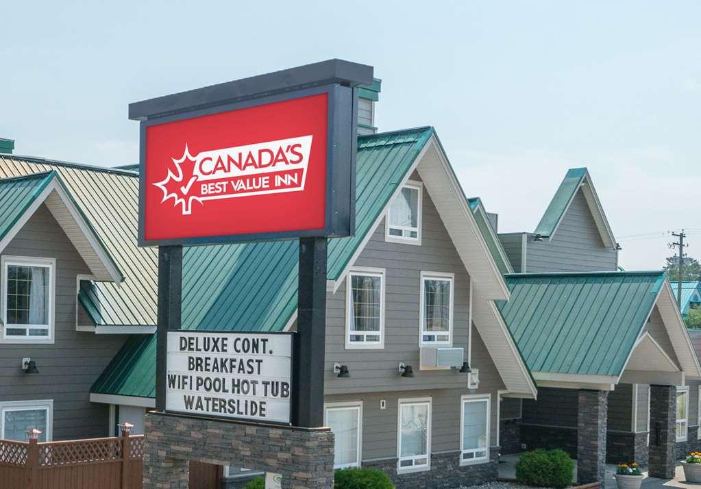 Canada'S Best Value Desert Inn & Suites Кэш-Крик Экстерьер фото